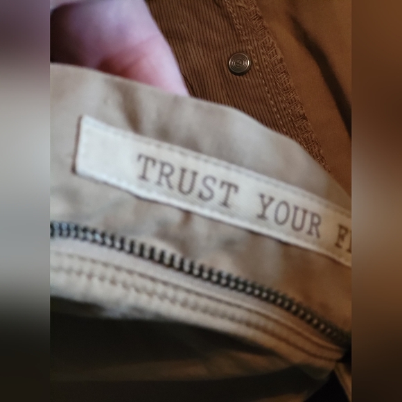 ORVIS PANTS LIKE NEW CONDITION 2 PAIR MEN'S SZ 42X43 - Picture 8 of 9